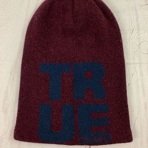True religion slouchie beanie maroon gray NWT